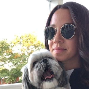 Meet your Posher, Cristina